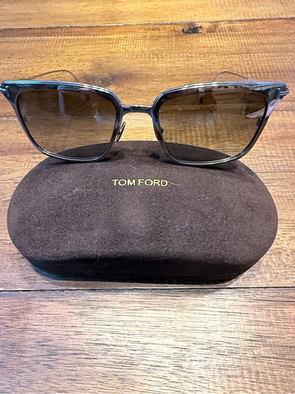 Tom Ford unisex Brown/Tortoise Cat-Eye Sunglasses